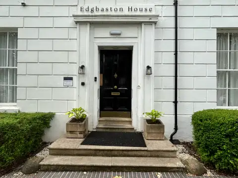 Edgbaston House hotel exterior looks beautiful but beware the steps if you’re infirm!