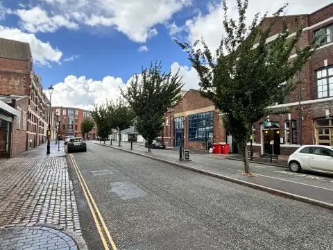 Caroline Street looking NW.