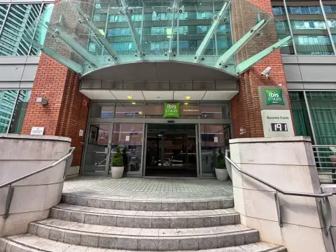 Hotel ibis Styles Birmingham Centre entrance on Lionel Street.