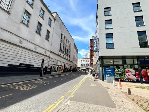 Looking along Carrs Lane. Notice the Tesco is directly underneath the hotel, now that’s convenience!