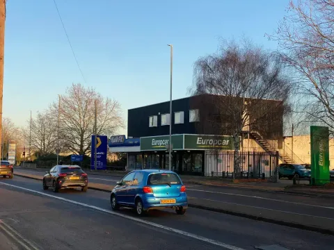 Europcar rental and Kwikfit (for those annoying motoring moments) a few minutes walk along Newmarket Road. 